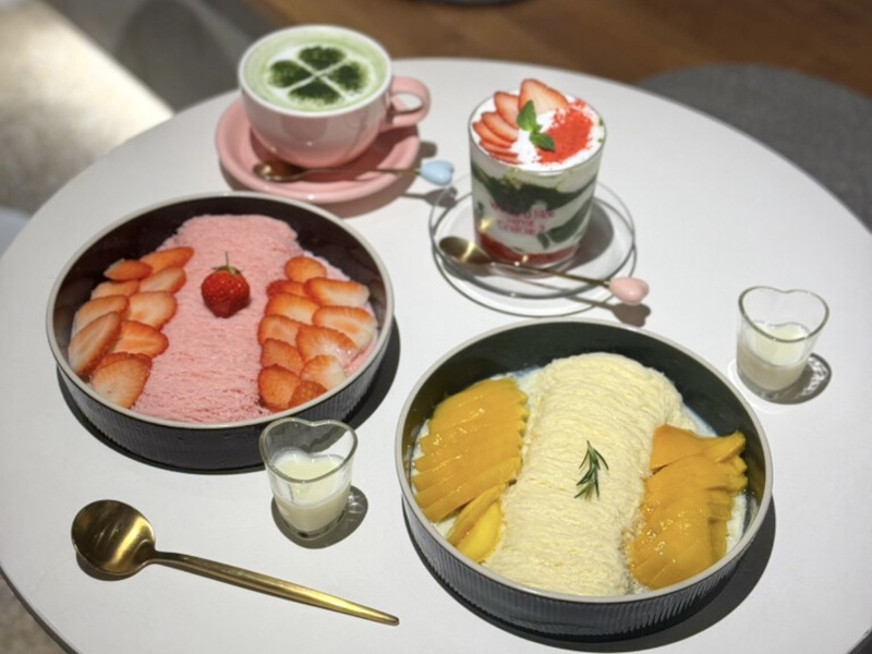 【女性2名主催/早割中】インスタで話題の糸かき氷🍧🌟が食べられるお店で夏を感じよう🐶🎶🏖20代30代限定