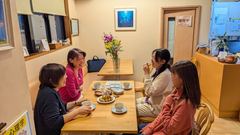 笑顔が広がるお茶の間カフェ交流会