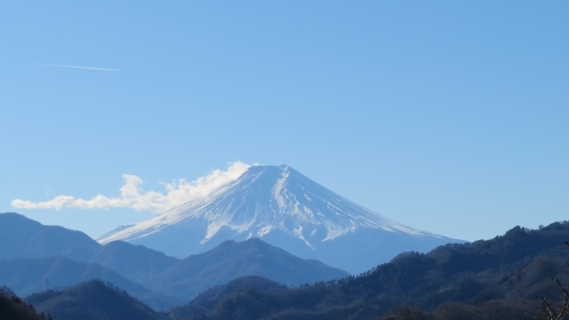 【山梨・大月】岩殿山トレッキング⛰ 圧巻の稚児落とし！強瀬ルート!!
