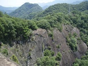 【山梨・大月】岩殿山トレッキング⛰ 圧巻の稚児落とし！強瀬ルート!!