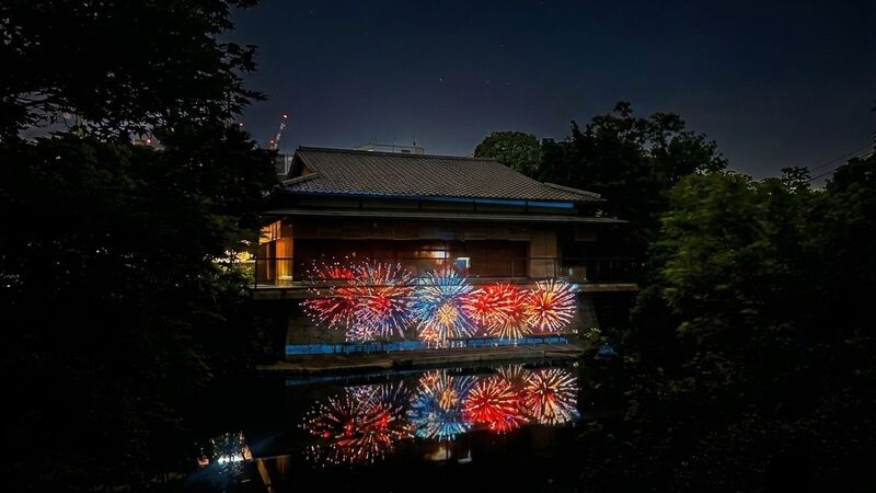 🏮手作りランタン片手に巡る、幻想的な夏の夜へ✨4日間限定！目白庭園「幻灯水鏡花火」を楽しもう