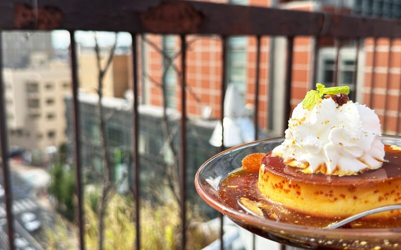 屋上テラスから三軒茶屋を一望できる、隠れ家カフェ「a-bridge」に行こう🍛🍮