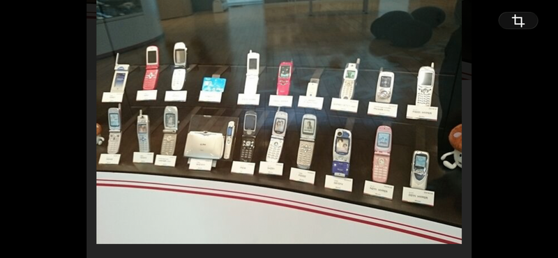 【東京両国ドコモ展示スクエア📱】進化を体感・ドコモ携帯の歴史に触れる知的探求イベント