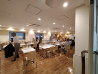 【8/13(木)11:30開催＠新宿区役所】平日お盆限定🌳けやき食堂ランチ会！特別価格で味わう賑やか昼時間🍽️