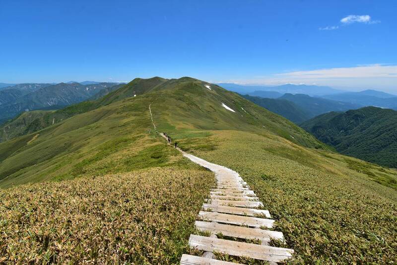 【中級向け】絶景稜線を味わおう🍁平標山〜仙ノ倉山（2026メートル）トレッキング🧗