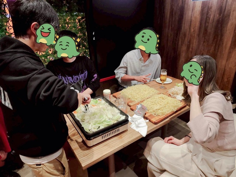 味付けはお好みで！？"焼きそば"を作って食べよう🍀HAPPY MONDAY 😎気楽に毎週飲める仲間を作ろ✨