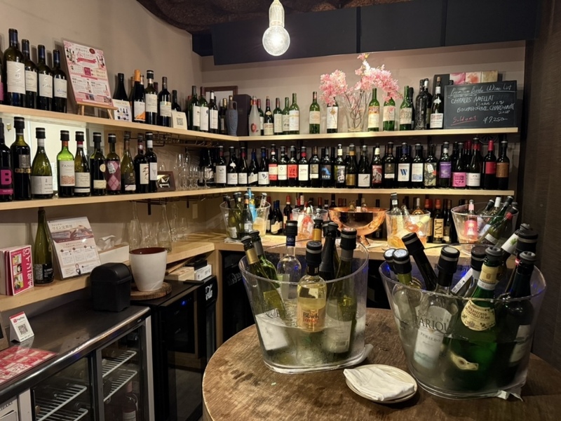 【🍷ワイン会✨】赤坂見附徒歩1分❣️ワイン100種類以上時間無制限飲み放題🍷✨
