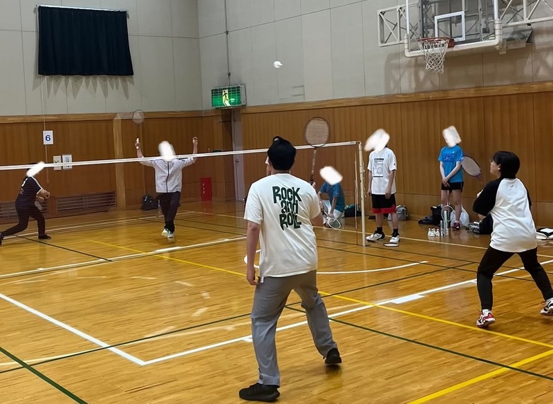 🏸初心者・女性歓迎♪ 勝ち負けより楽しく！ゆるバド【羽休め】