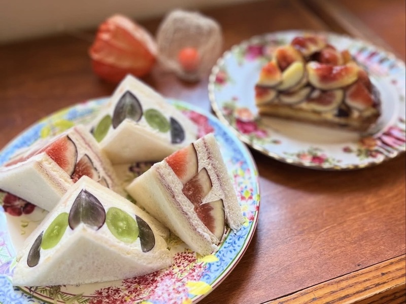 【20代限定】フルーツサンドが名物の喫茶店にいこう🍇🍑