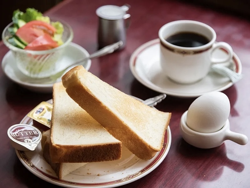  【女性2名主催/先着2名無料】池袋にあるレトロな喫茶室☕️🍰🌱🕰️に行こう！おかわり自由も✨✨20代30代限定