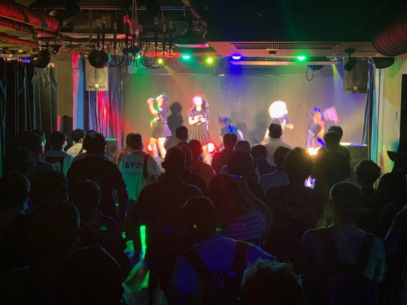 【10/24(土)歌舞伎町】貸切コンカフェで地下アイドル推しトーク祭り🍹✨タバコOK・飲み放題でまったり語ろう！