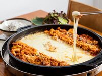 🧀今日はチーズに溺れたい！チーズタッカルビとお酒で乾杯する夜🍻